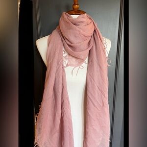 New Auth Chan Luu Cashmere and Silk Scarf Color: Blush